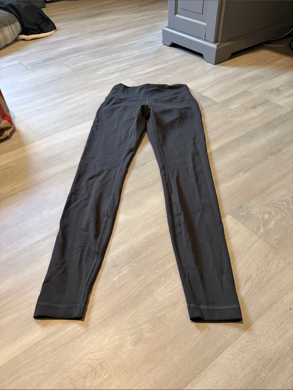 Lululemon leggings size 6